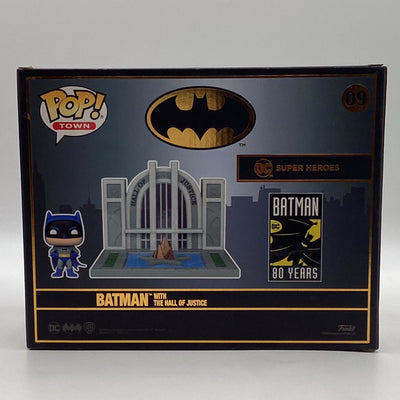 Funko Pop! Town - Batman With The Hall Of Justice