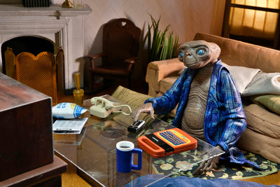 E.T. The Extra-Terrestrial 40th Anniversary – 7″ Scale Action Figure – Ultimate Telepathic E.T.