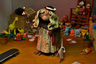 E.T. The Extra-Terrestrial 40th Anniversary – 7″ Scale Action Figure – Ultimate Dress Up E.T.