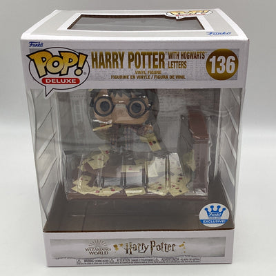 Funko Pop! Deluxe - Harry Potter With Hogwarts Letters (Funko Shop Exclusive)