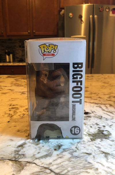 FUNKO POP! MYTHS: GITD BIGFOOT WITH MARSHMALLOW FUNKO-SHOP EXCLUSIVE COLLECTIBLE FIGURE